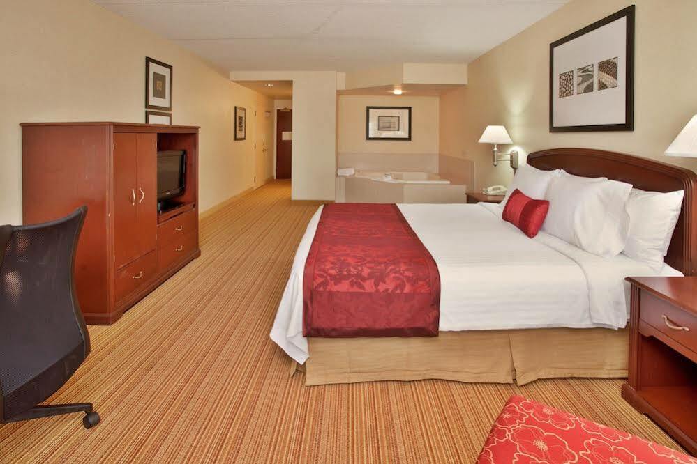 Courtyard By Marriott Toronto Vaughan Exterior foto